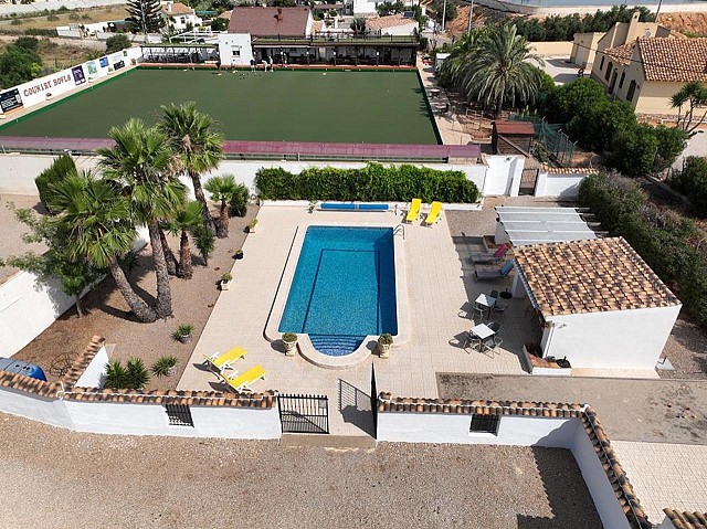 Image No.1-4 Bed Villa for sale