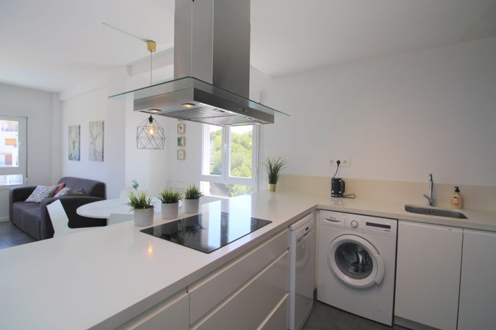 Image No.8-3 Bed Apartment for sale