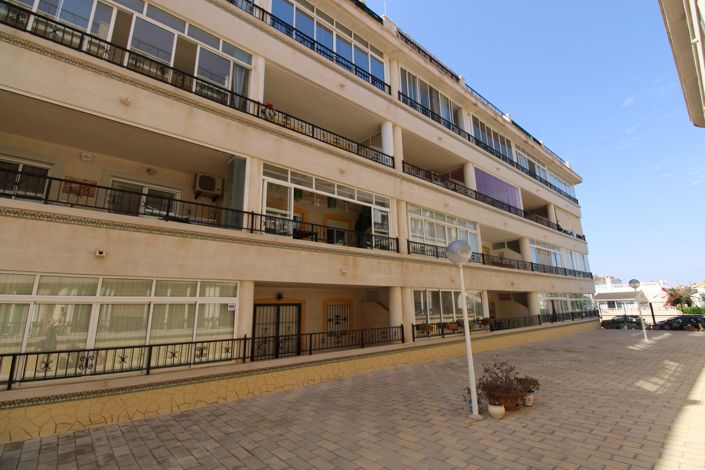 Image No.1-2 Bed Apartment for sale