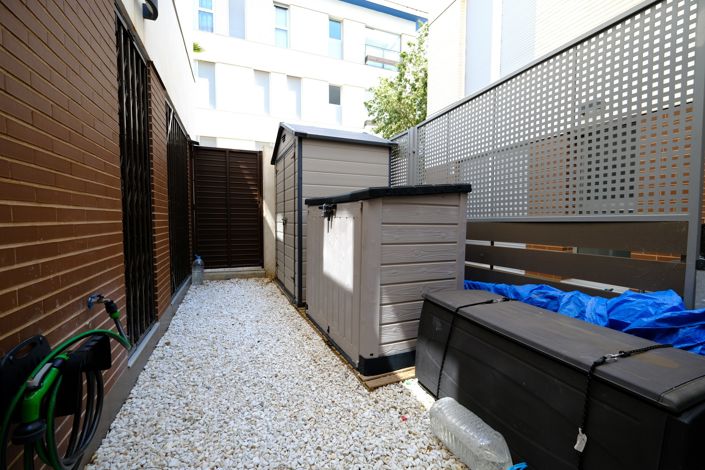 Image No.18-3 Bed Property for sale