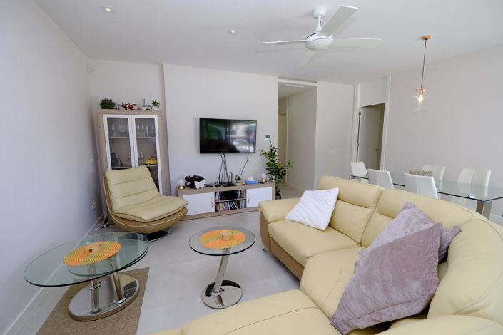 Image No.6-3 Bed Property for sale