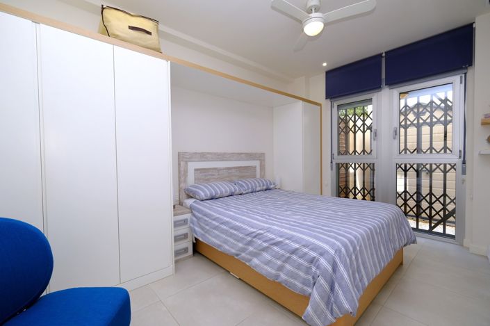 Image No.9-3 Bed Property for sale