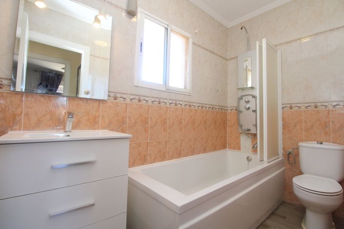 Image No.4-Villa de 3 chambres à vendre à Villamartin