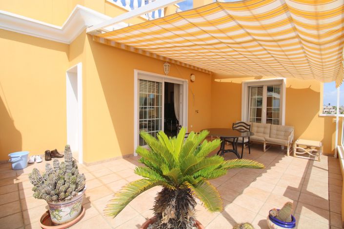 Image No.17-2 Bed Property for sale