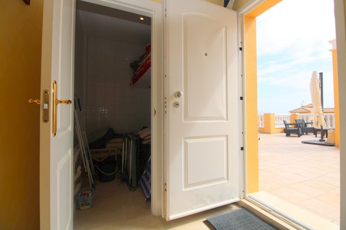 Image No.19-2 Bed Property for sale