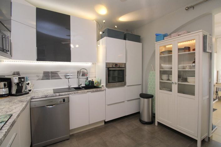 Image No.11-2 Bed Villa for sale