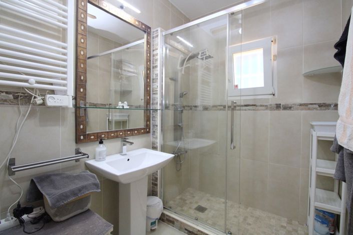 Image No.16-2 Bed Villa for sale