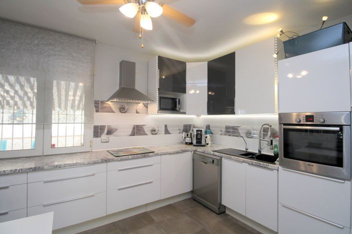 Image No.4-Villa de 3 chambres à vendre à Villamartin