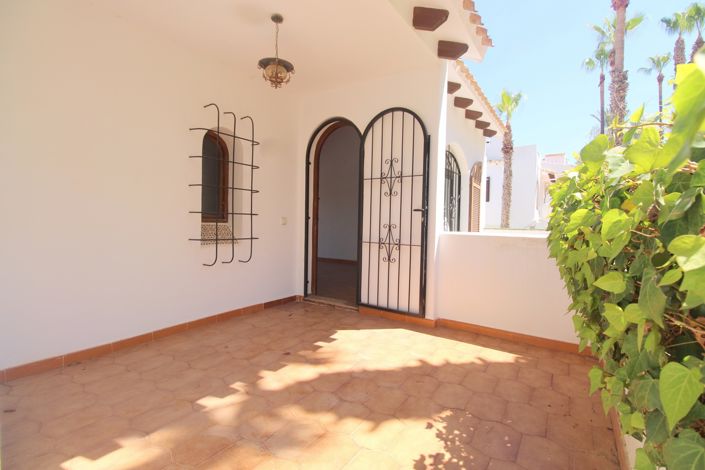 Image No.6-3 Bed Villa for sale