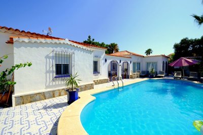 4 Bed Villa for sale