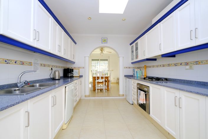 Image No.11-4 Bed Villa for sale