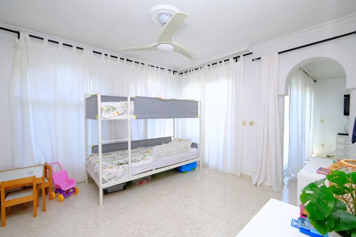 Image No.15-4 Bed Villa for sale