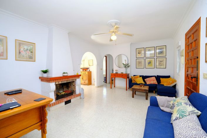 Image No.4-4 Bed Villa for sale