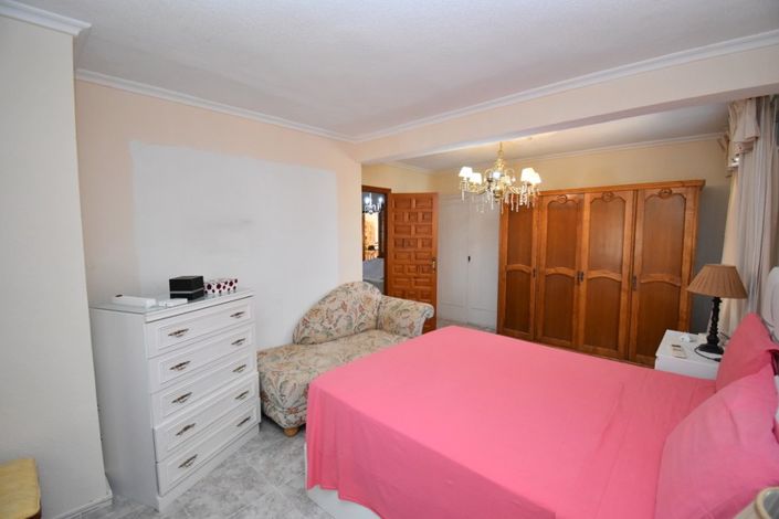 Image No.13-3 Bed Villa for sale