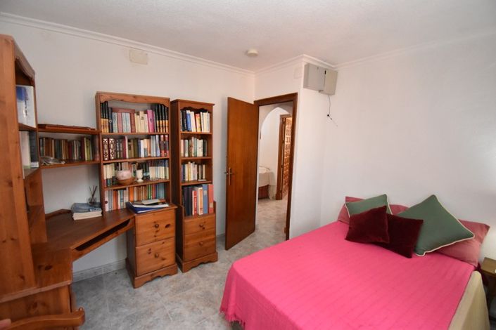 Image No.15-3 Bed Villa for sale