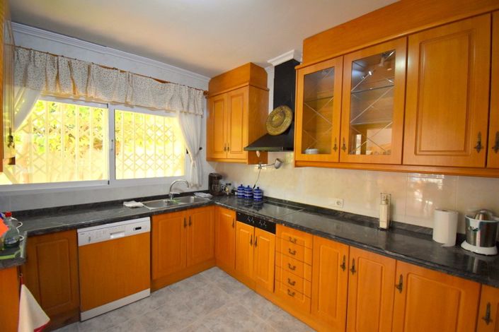 Image No.5-3 Bed Villa for sale