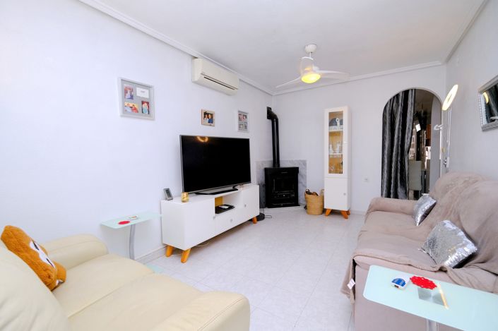 Image No.4-3 Bed Villa for sale