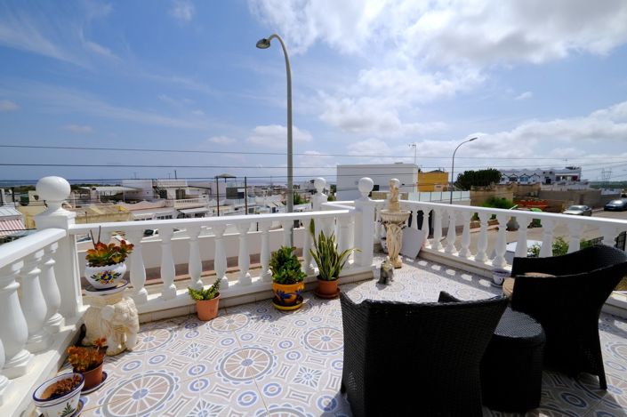 Image No.8-3 Bed Villa for sale