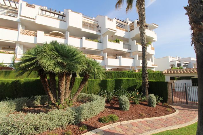 Image No.21-2 Bed Property for sale