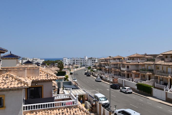 Image No.20-3 Bed Villa for sale