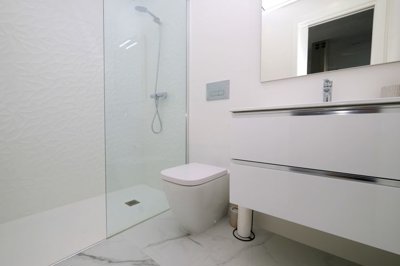 8545622
