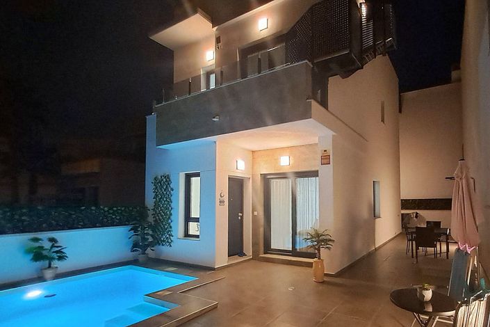 Image No.27-3 Bed Villa for sale