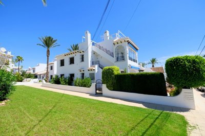 1 - Villamartin, Property