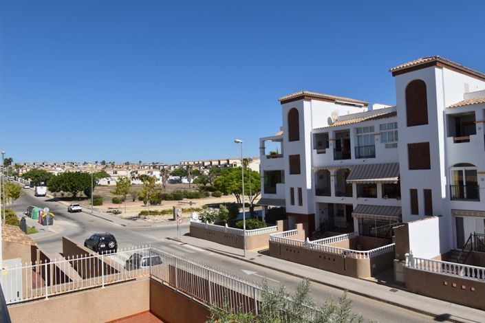 Image No.20-2 Bed Property for sale