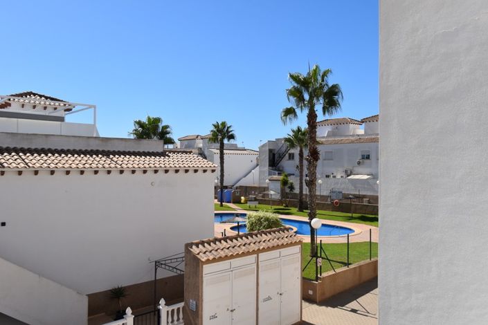 Image No.21-2 Bed Property for sale