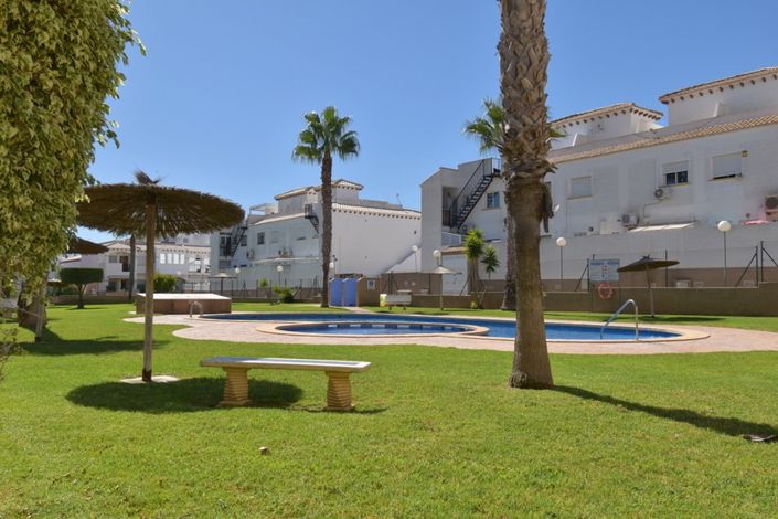 Image No.23-2 Bed Property for sale