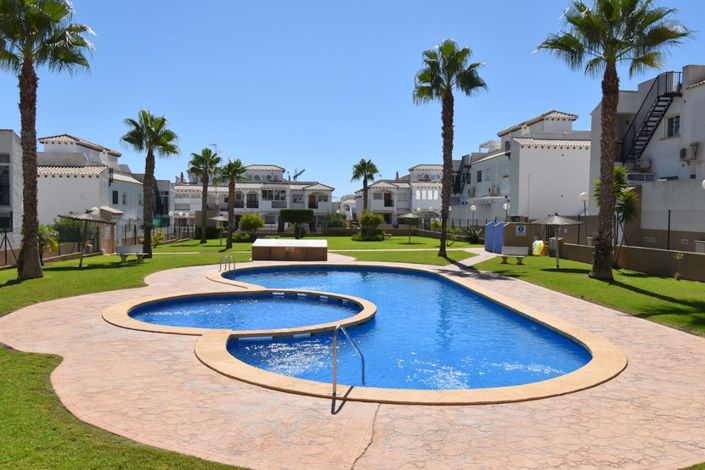 Image No.24-2 Bed Property for sale