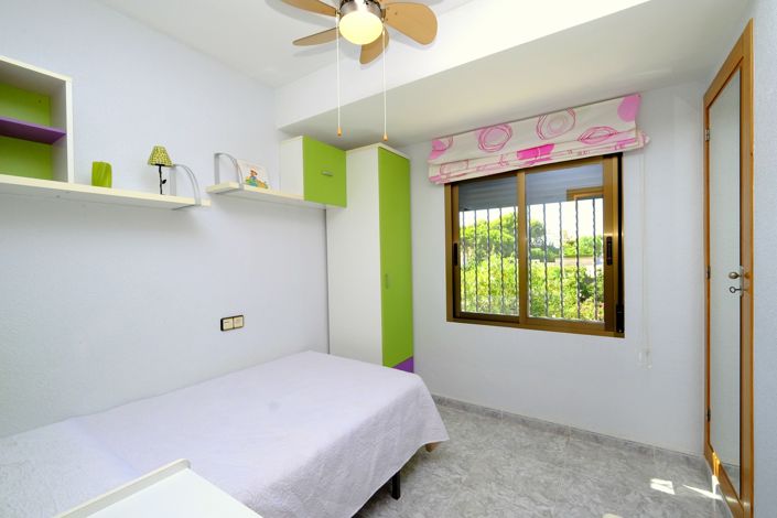 Image No.13-3 Bed Property for sale