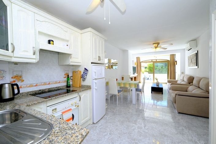 Image No.4-3 Bed Property for sale