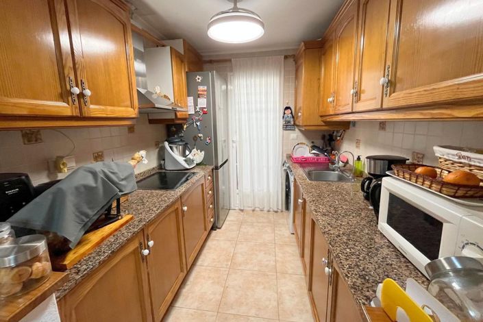 Image No.8-3 Bed Townhouse for sale