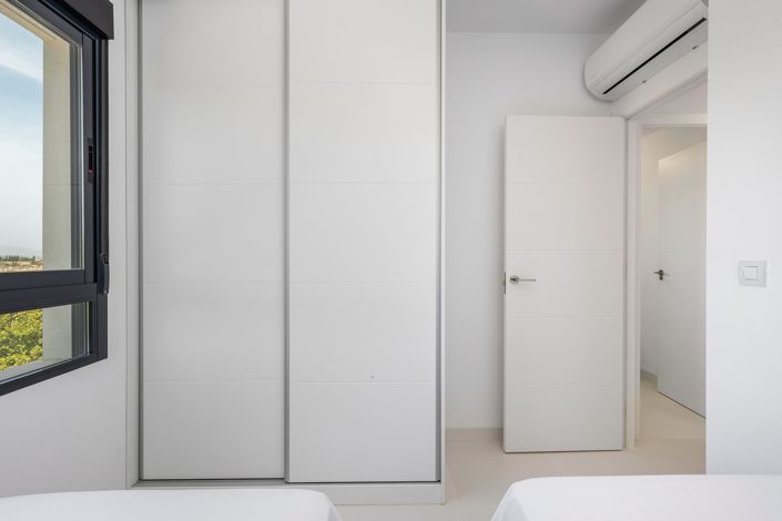 Image No.15-2 Bed Apartment for sale