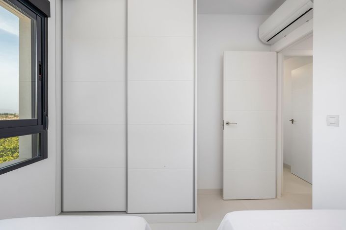 Image No.15-2 Bed Apartment for sale