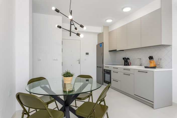 Image No.8-2 Bed Apartment for sale