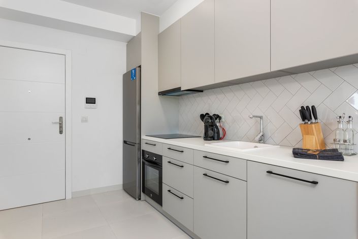 Image No.9-2 Bed Apartment for sale