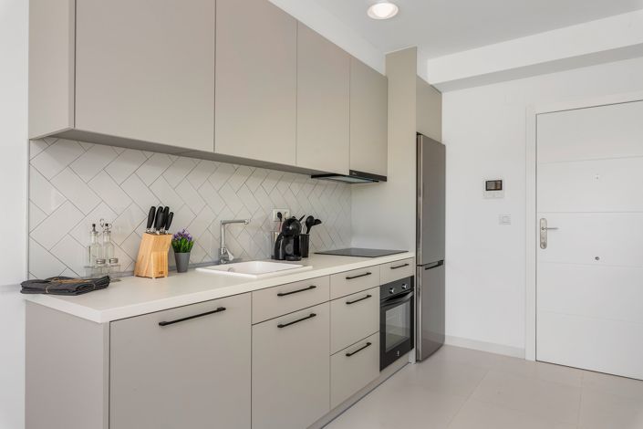 Image No.9-2 Bed Property for sale