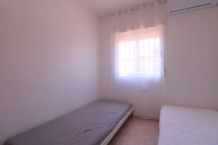 Image No.17-2 Bed Townhouse for sale