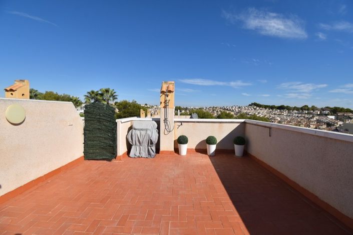 Image No.14-2 Bed Property for sale