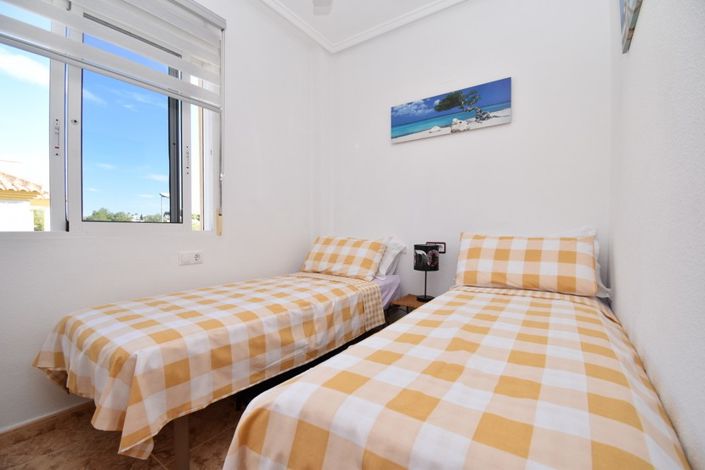 Image No.7-2 Bed Property for sale