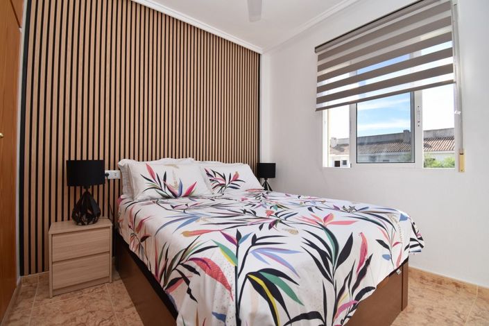 Image No.9-2 Bed Property for sale