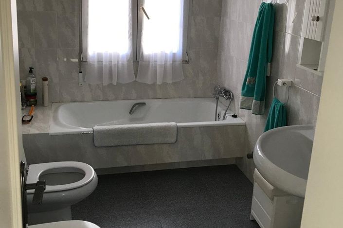 Image No.17-7 Bed Villa for sale