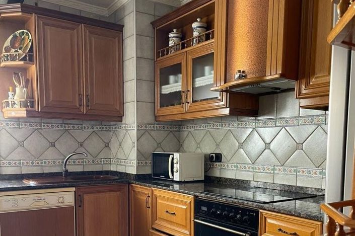 Image No.10-3 Bed Apartment for sale