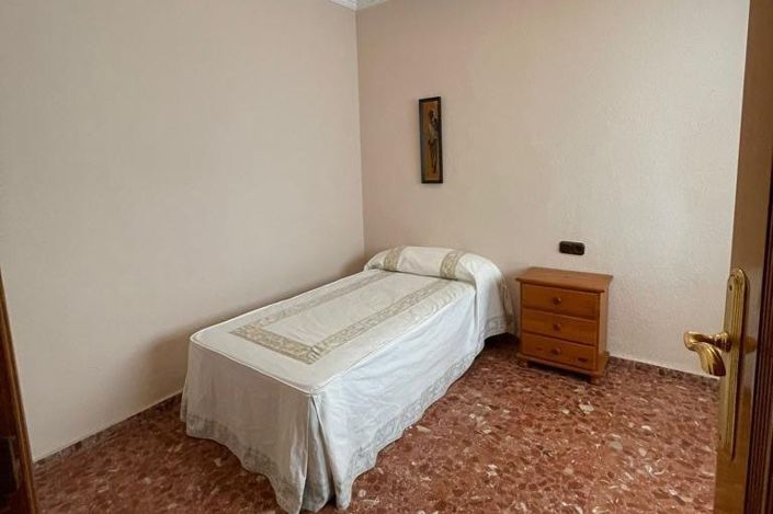 Image No.15-3 Bed Apartment for sale