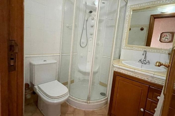 Image No.20-3 Bed Apartment for sale