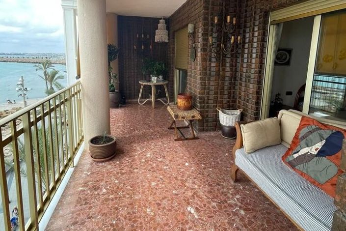 Image No.25-3 Bed Apartment for sale