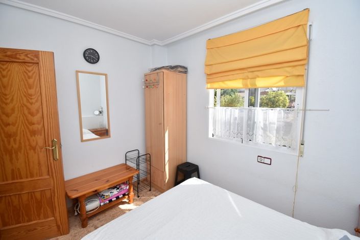 Image No.10-2 Bed Townhouse for sale