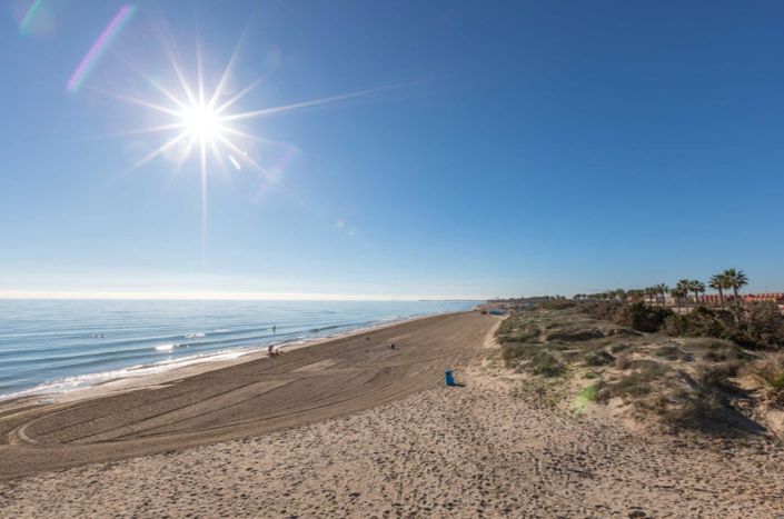 Image No.26-2 Bed Townhouse for sale